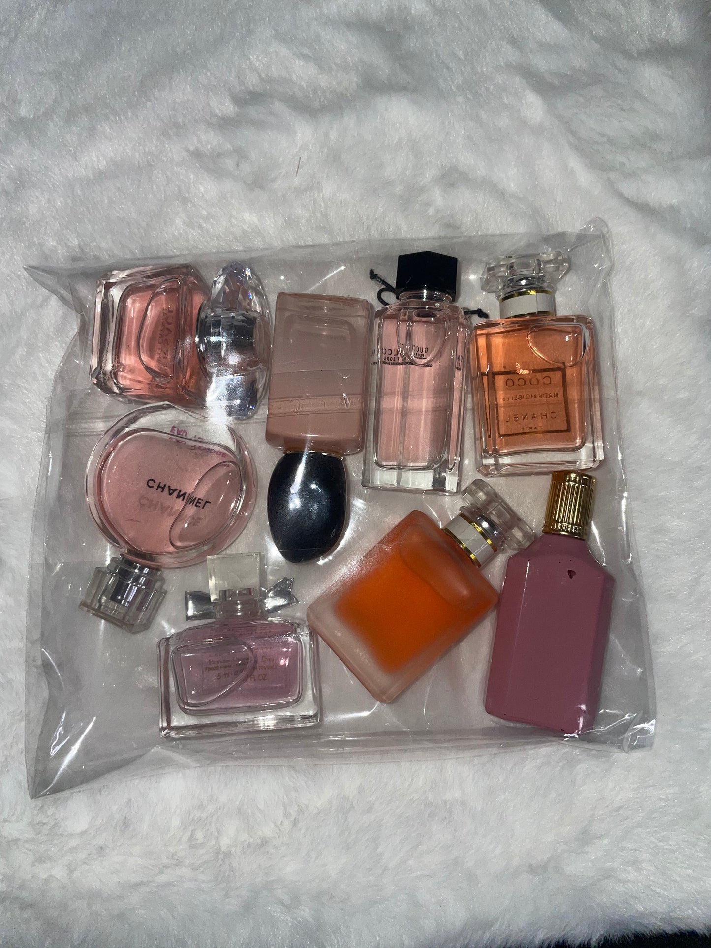 HER PINK BAG (8 PCS)