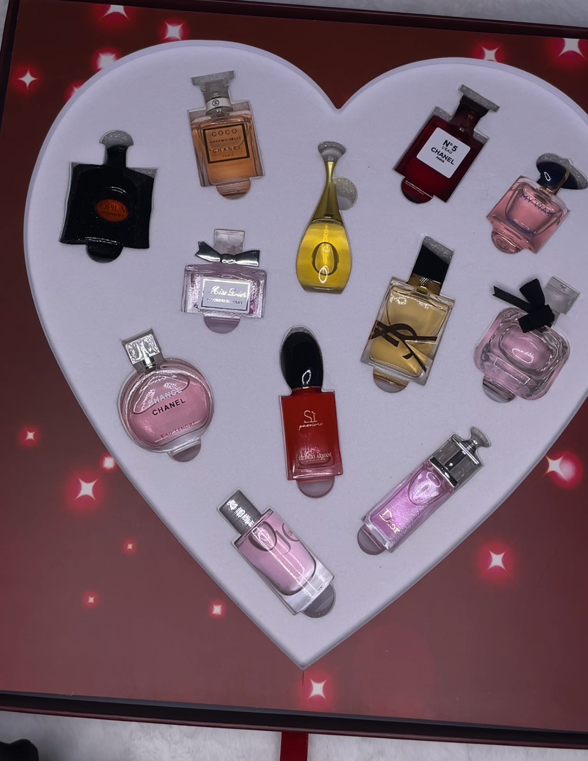 HER MINI DREAM LOVE BOX (12 PCS)